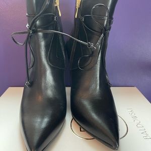 Booties leather black